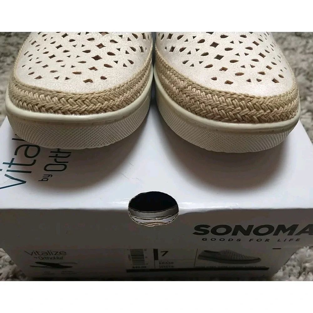 Women's Sonoma Vitalize Ortholite Erase white Slip On Shoe Size 7